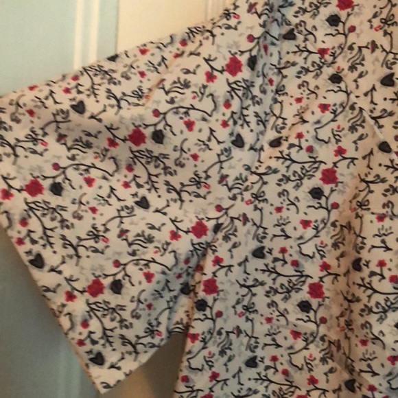 🏵EUC SHEIN 5XL very thin material but lovely and comfortable - Picture 4 of 5